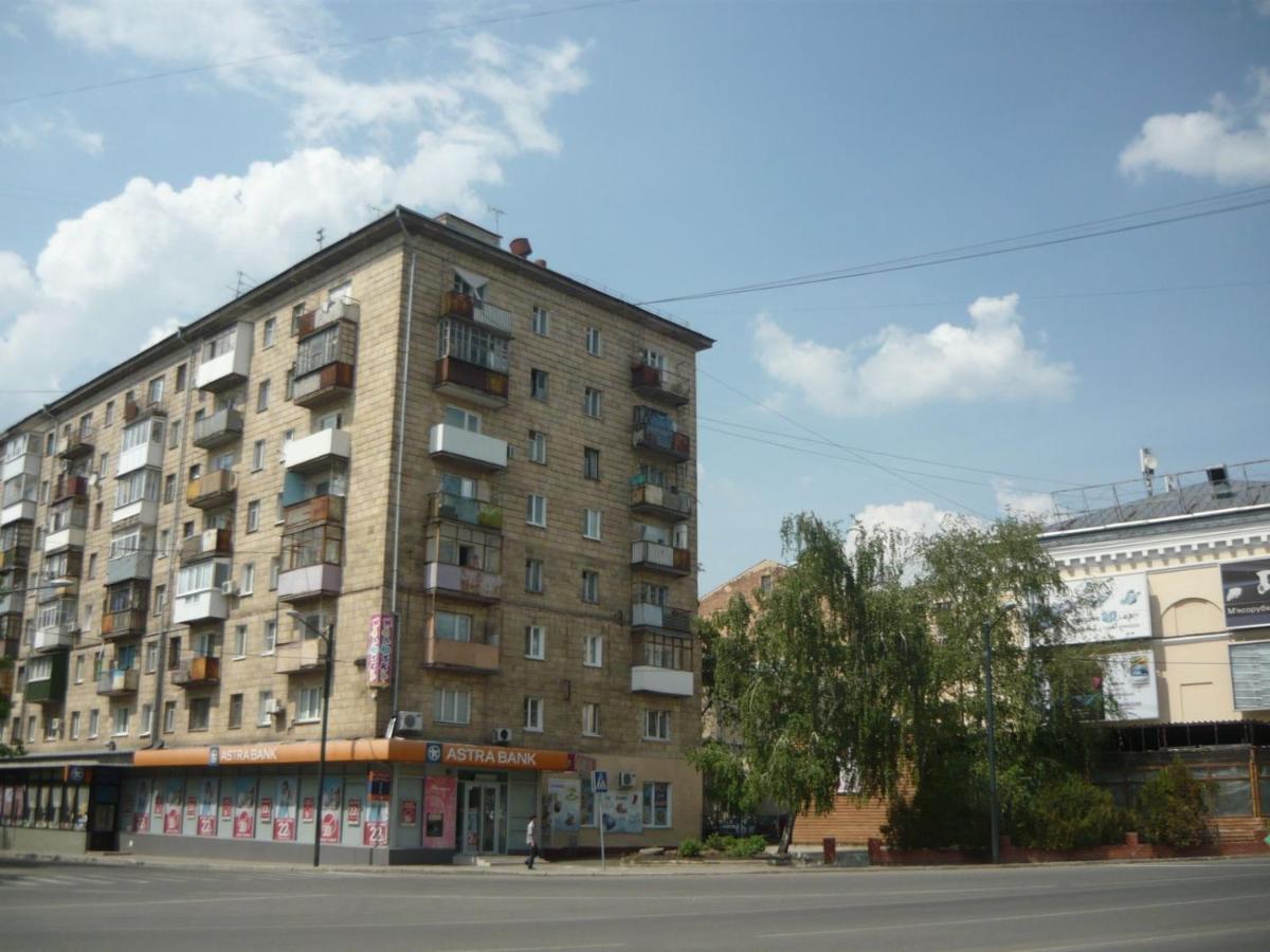 Apartment-Studio In Historical Center Kharkov Luaran gambar